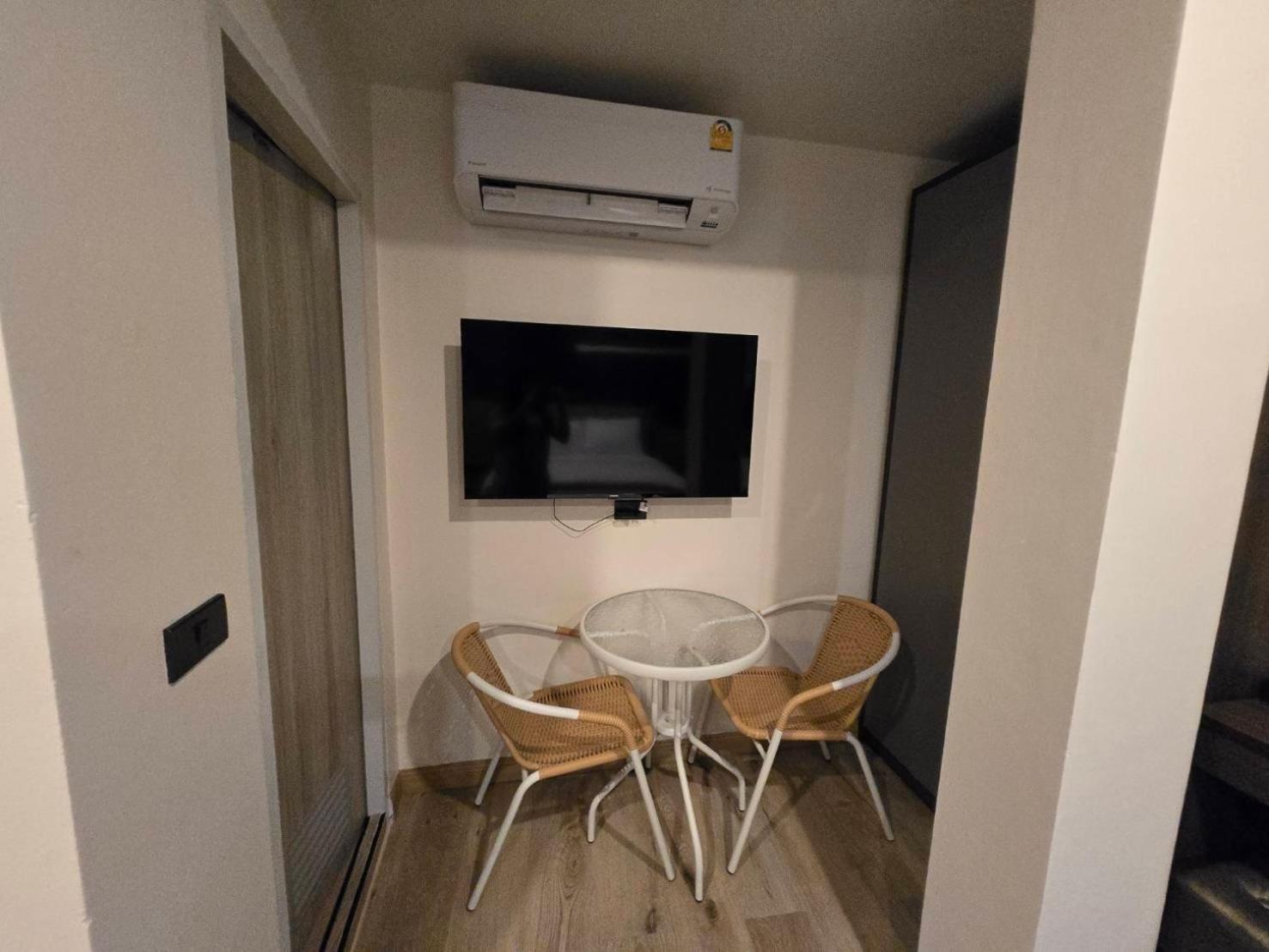 Pumpui Place Паттая Екстер'єр фото
