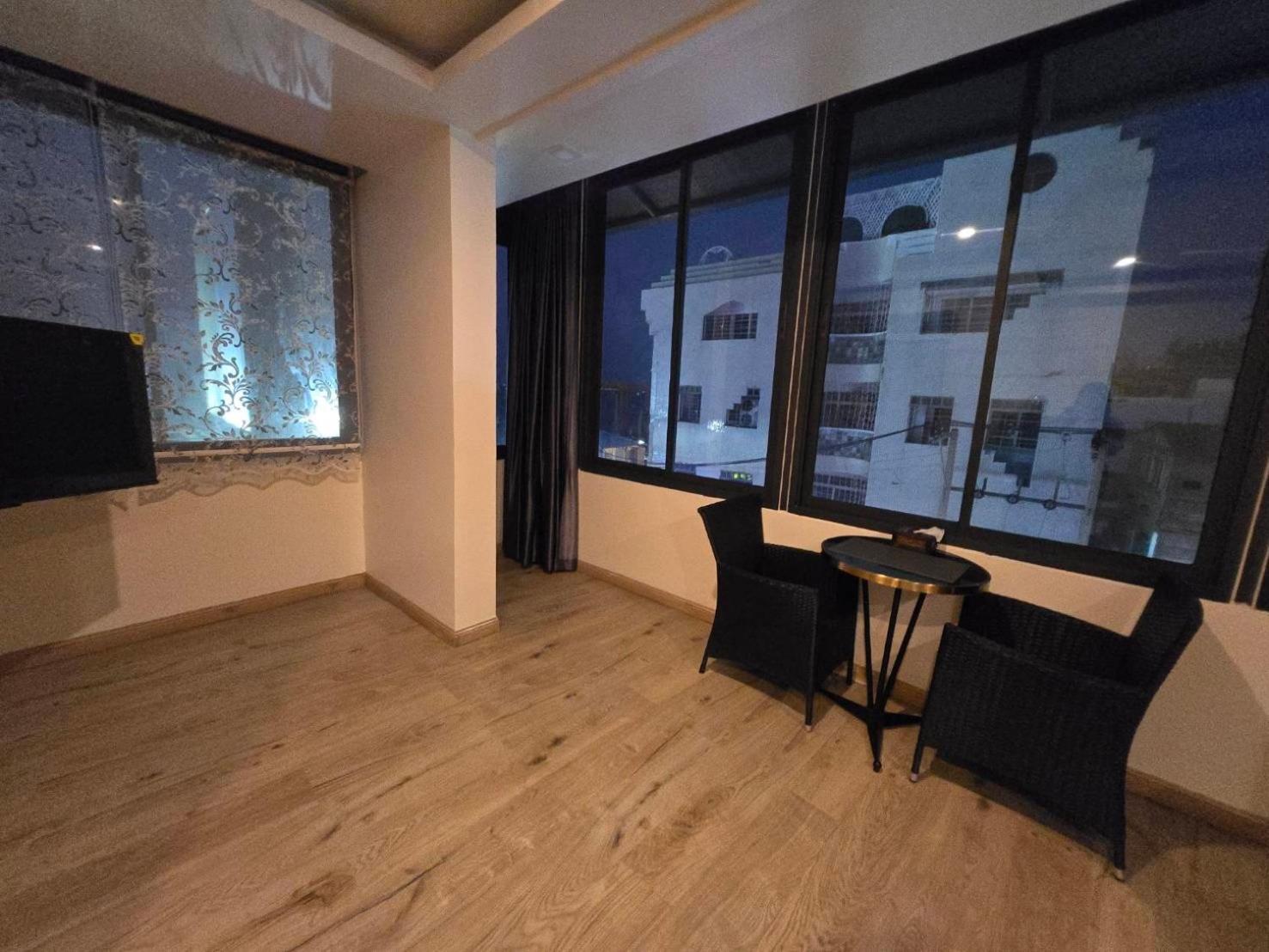 Pumpui Place Паттая Екстер'єр фото