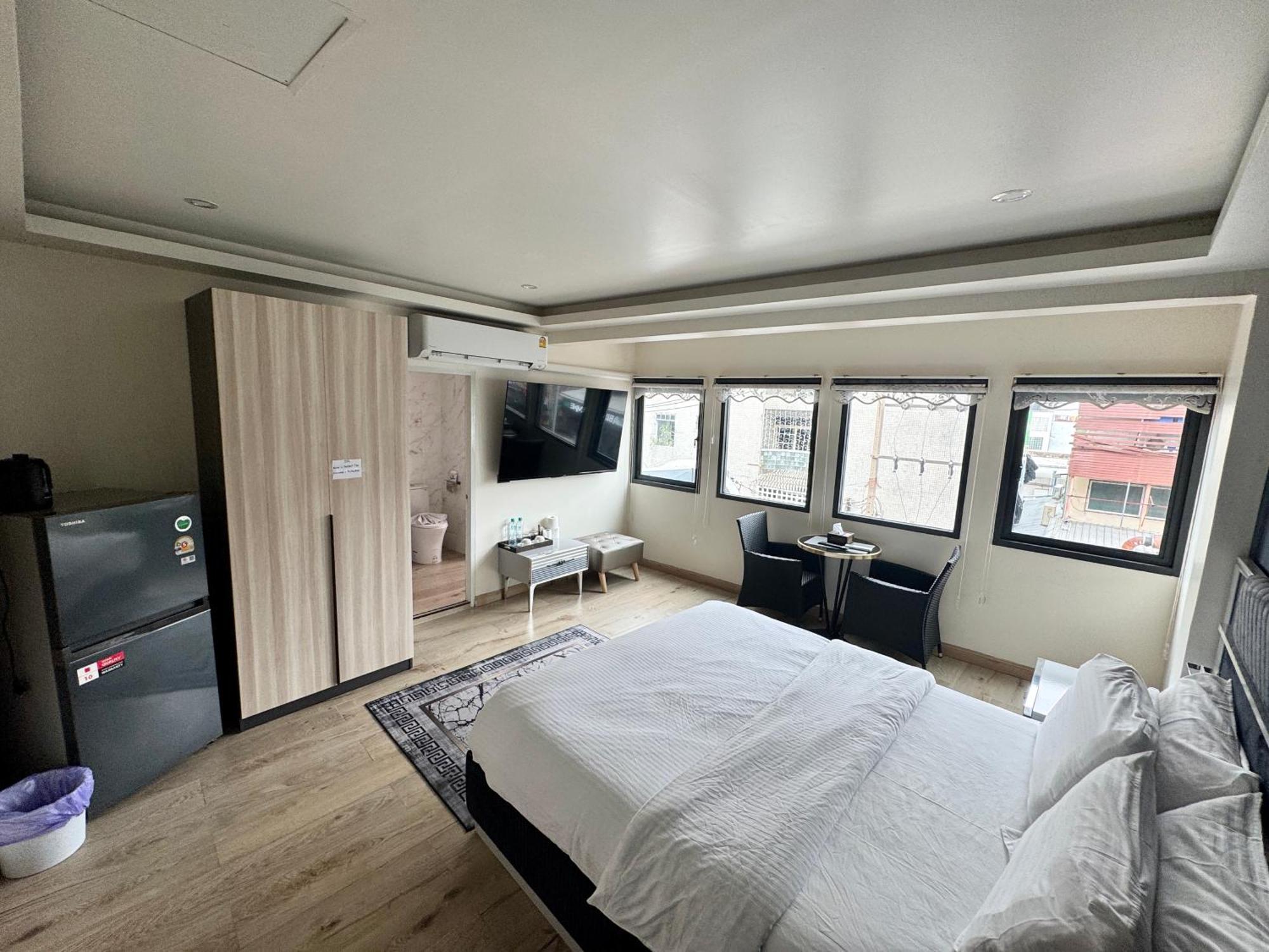 Pumpui Place Паттая Екстер'єр фото