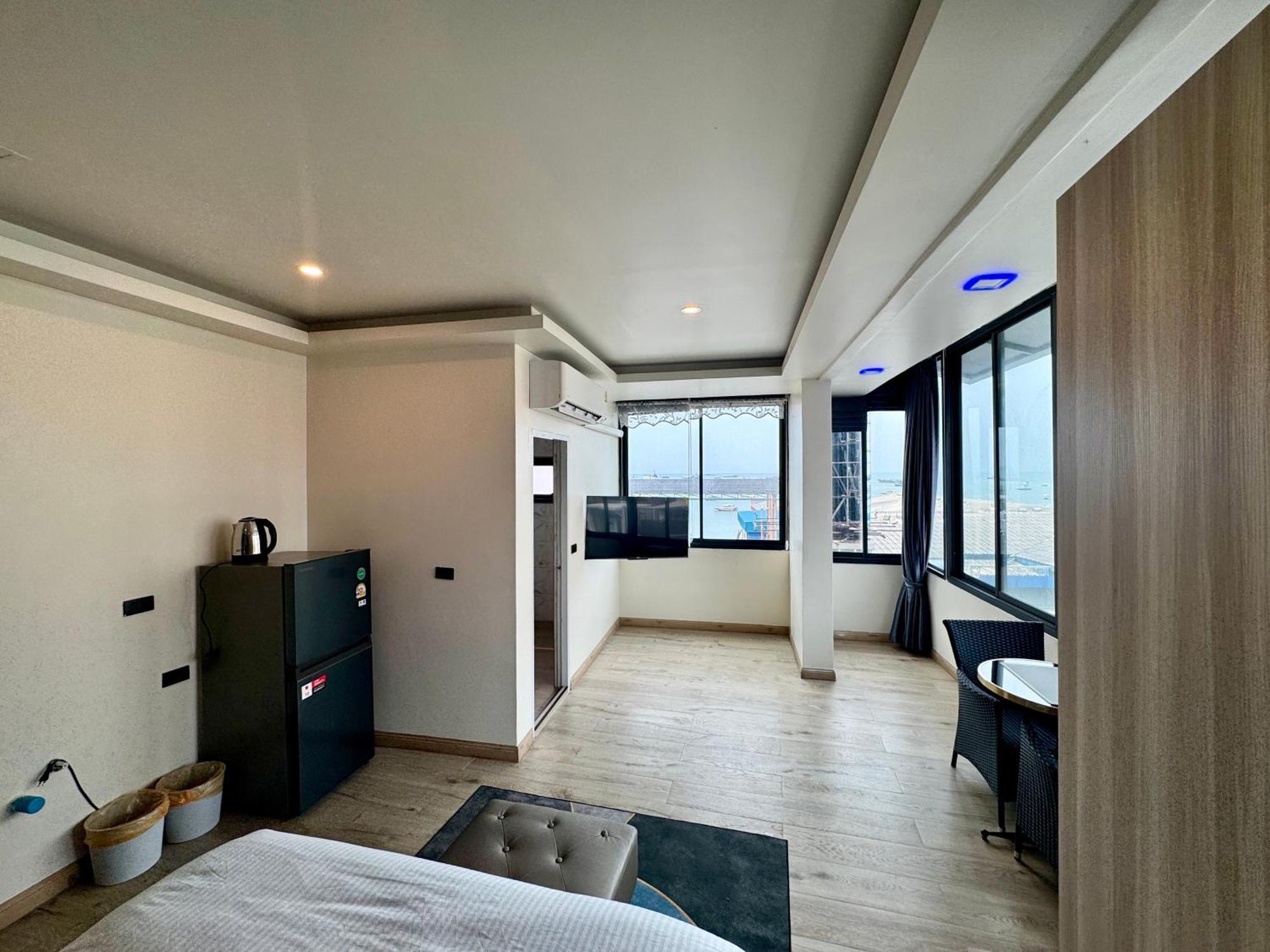 Pumpui Place Паттая Екстер'єр фото